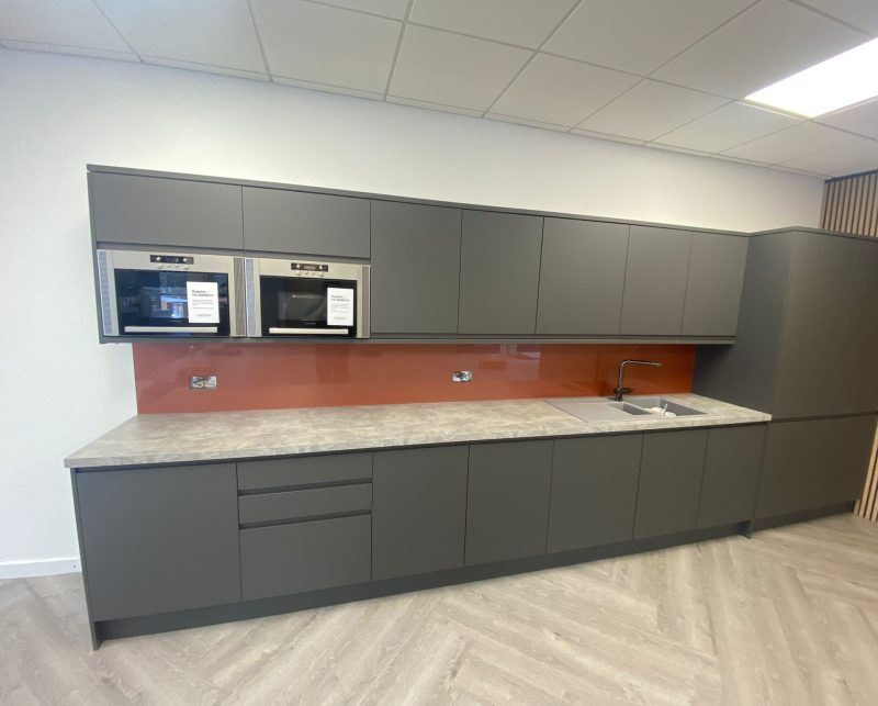 Glass kitchen splashbacks by Bridgewater Glass